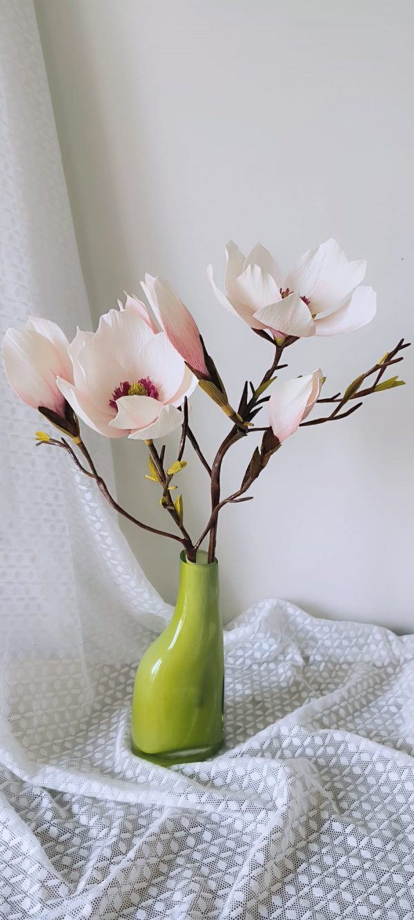 branche de magnolia en papier crépon